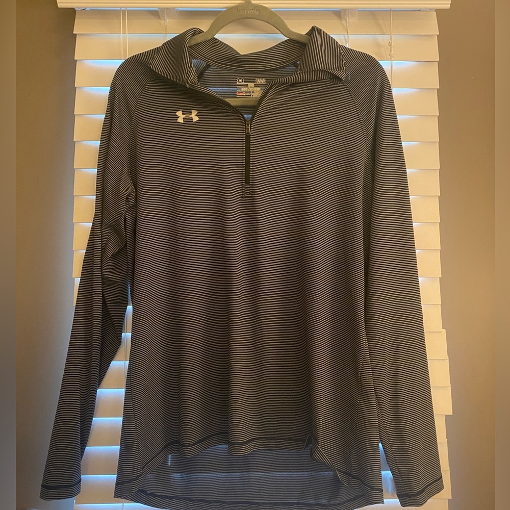 Under Armour quarter zip size L